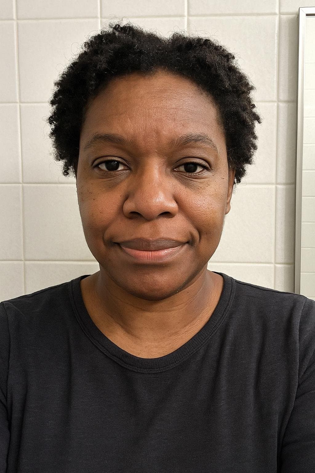 Aaliyah Brooks (AI-generated example portrait): Front